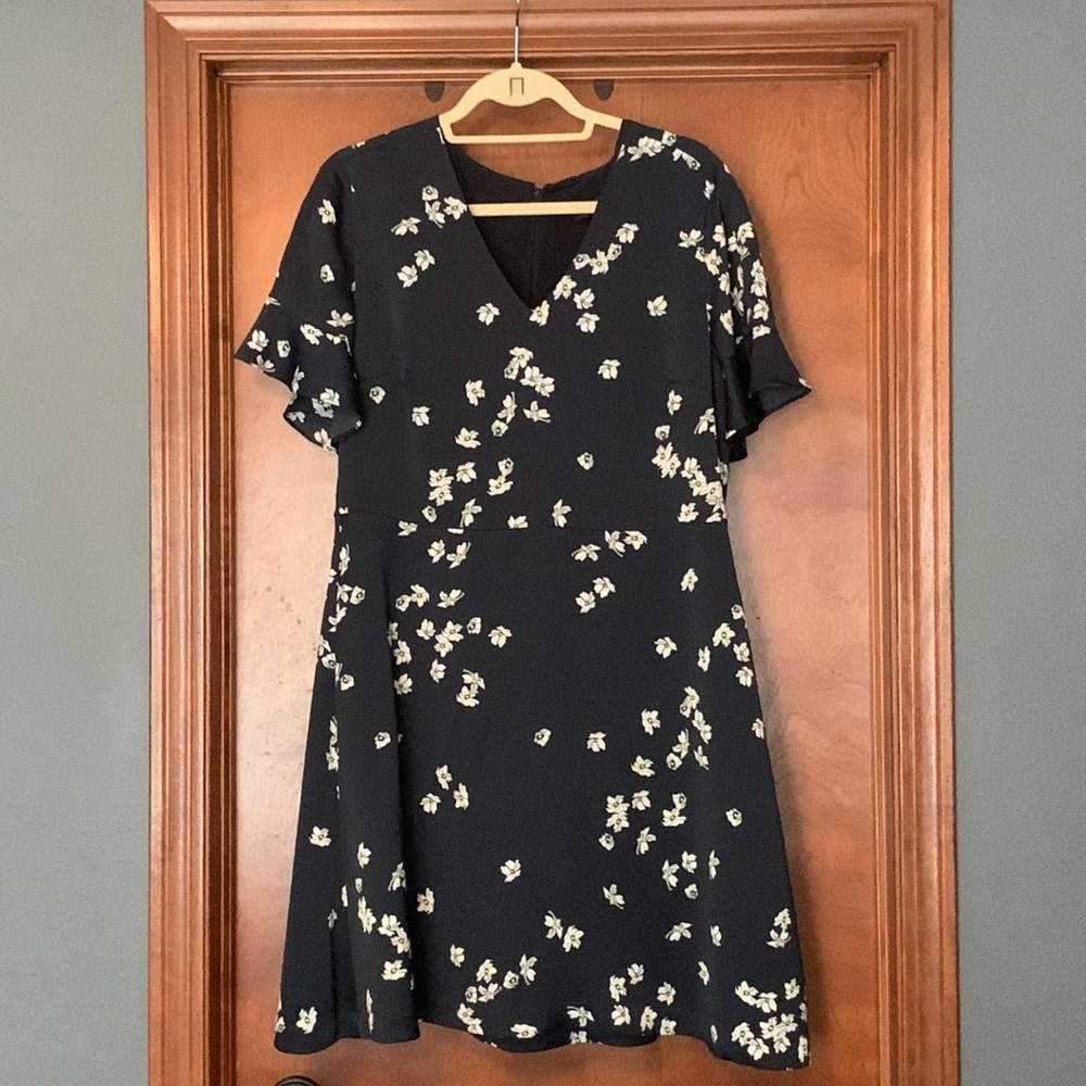 Banana republic floral navy dress